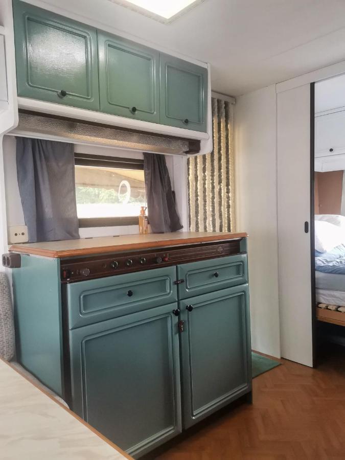 Stajnia Karczow Hotel Ngoại thất bức ảnh